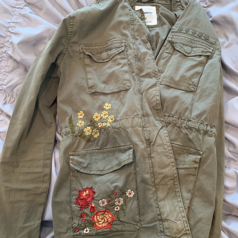 Green utility jacket with flowers